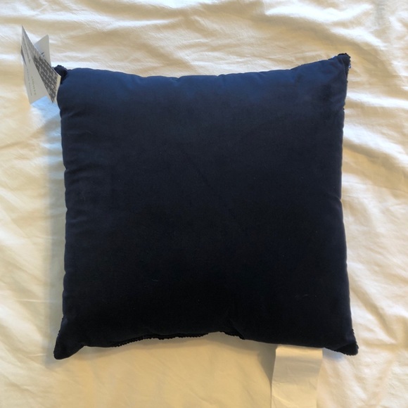 New FESTIVE LIGHTS Hanukkah Blue Silver White Sequins Pillow NWT Happy Holidays - Picture 3 of 5